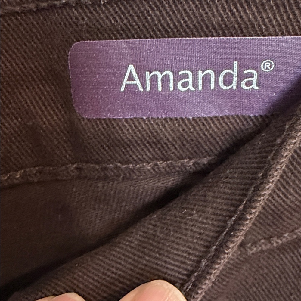 Gloria Vanderbilt Women's  Amanda High Rise Dark Brown Jeans five pockets button - Picture 3 of 5